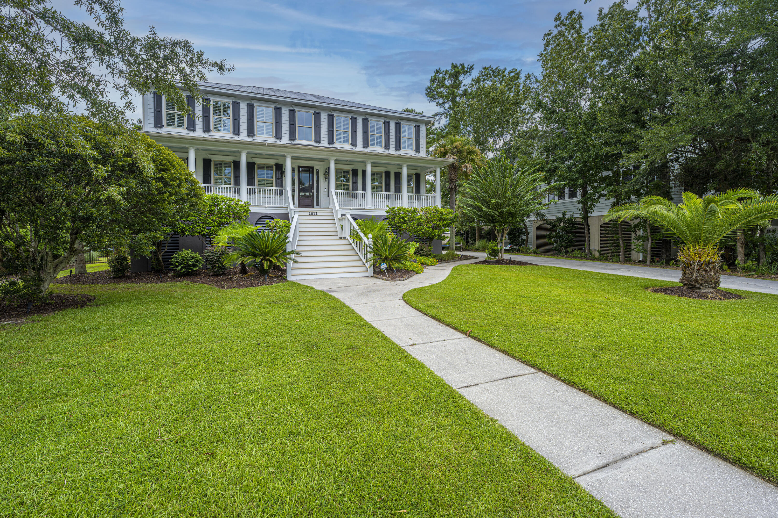 2012 Ashburton Way Mount Pleasant, SC 29466 - Photo 4 of 83 2012AshburtonWay46