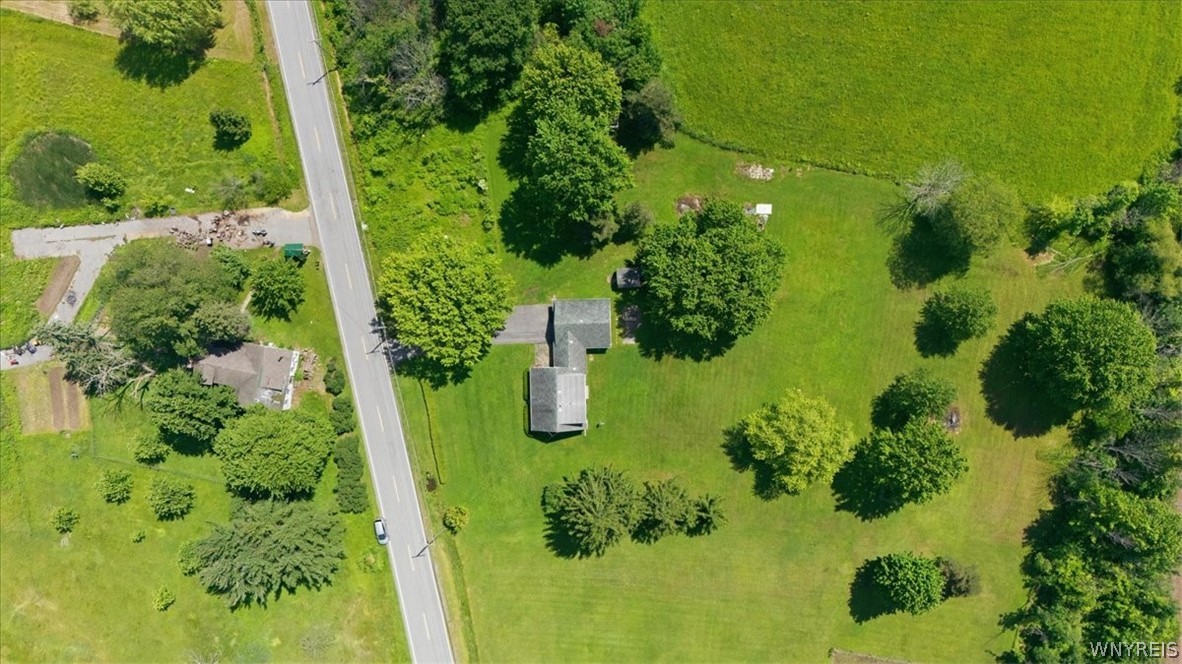 3643 Eckhardt Road Hamburg, NY 14075 - Photo 31 of 33