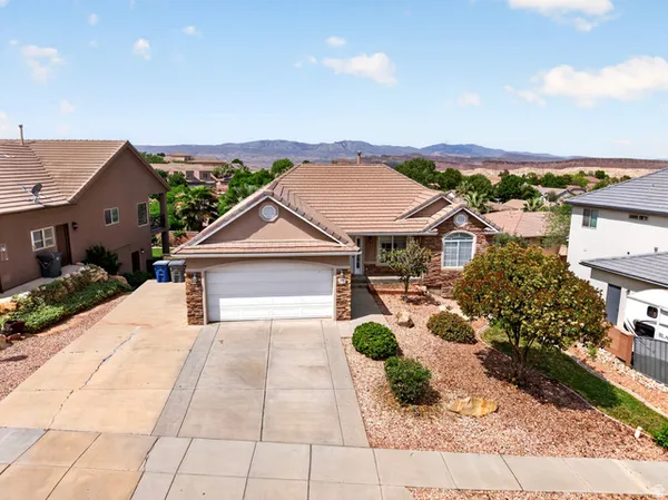 $685,000 | 3560 South Price Hills Drive, St. George, UT 84790
