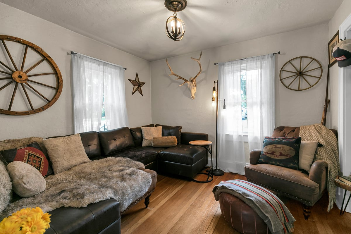 193 Colts Neck Road Farmingdale, NJ 07727 - Photo 12 of 33 193 Colts Neck-9.jpg