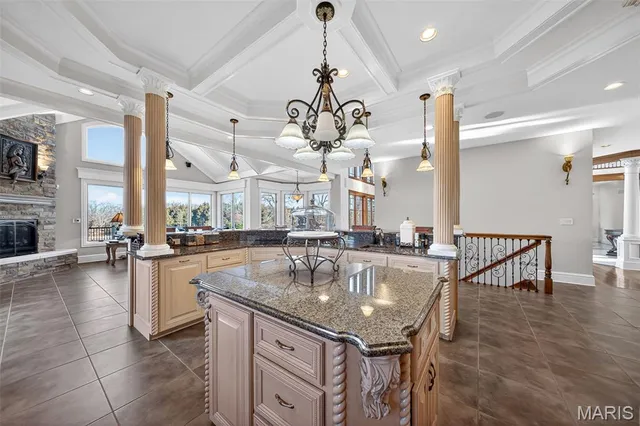 $4,000,000 | 27499 Franklin Road, Wright City, MO 63390