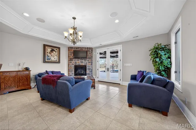 $4,000,000 | 27499 Franklin Road, Wright City, MO 63390