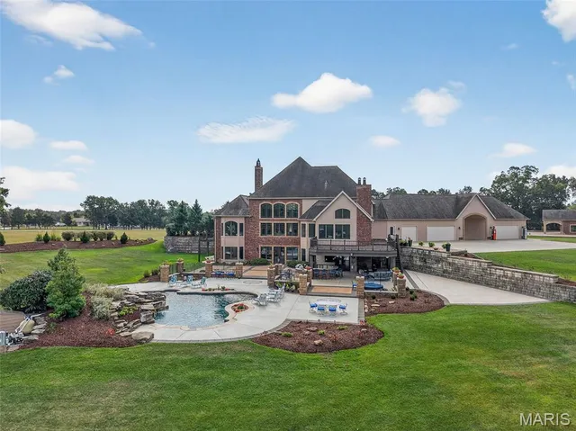 $4,000,000 | 27499 Franklin Road, Wright City, MO 63390