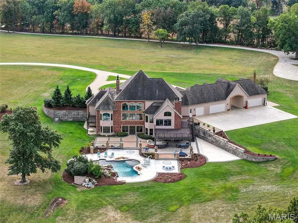 $4,000,000 | 27499 Franklin Road, Wright City, MO 63390