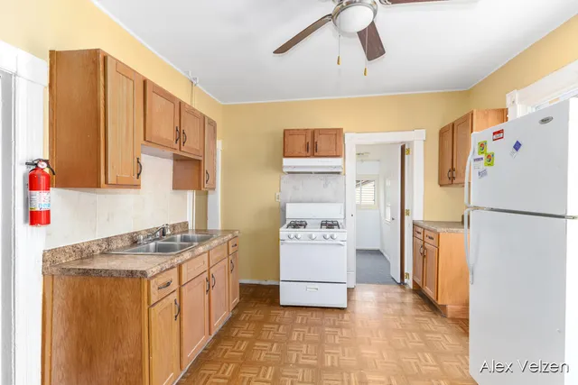 $349,900 | 510 La Grave Avenue Southeast, Grand Rapids, MI 49503