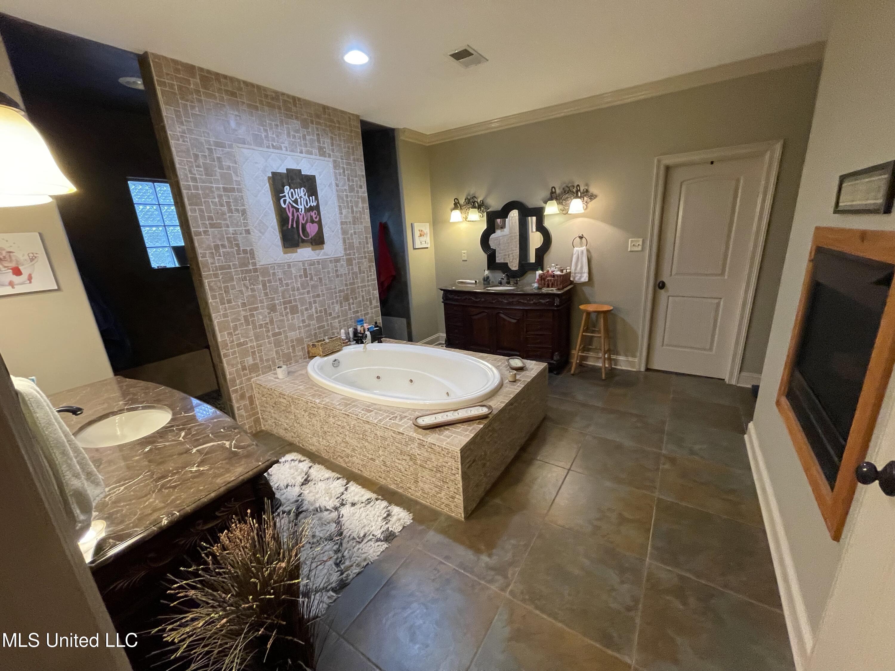 7099 Bethel Road Olive Branch, MS 38654 - Photo 30 of 67 IMG_4045