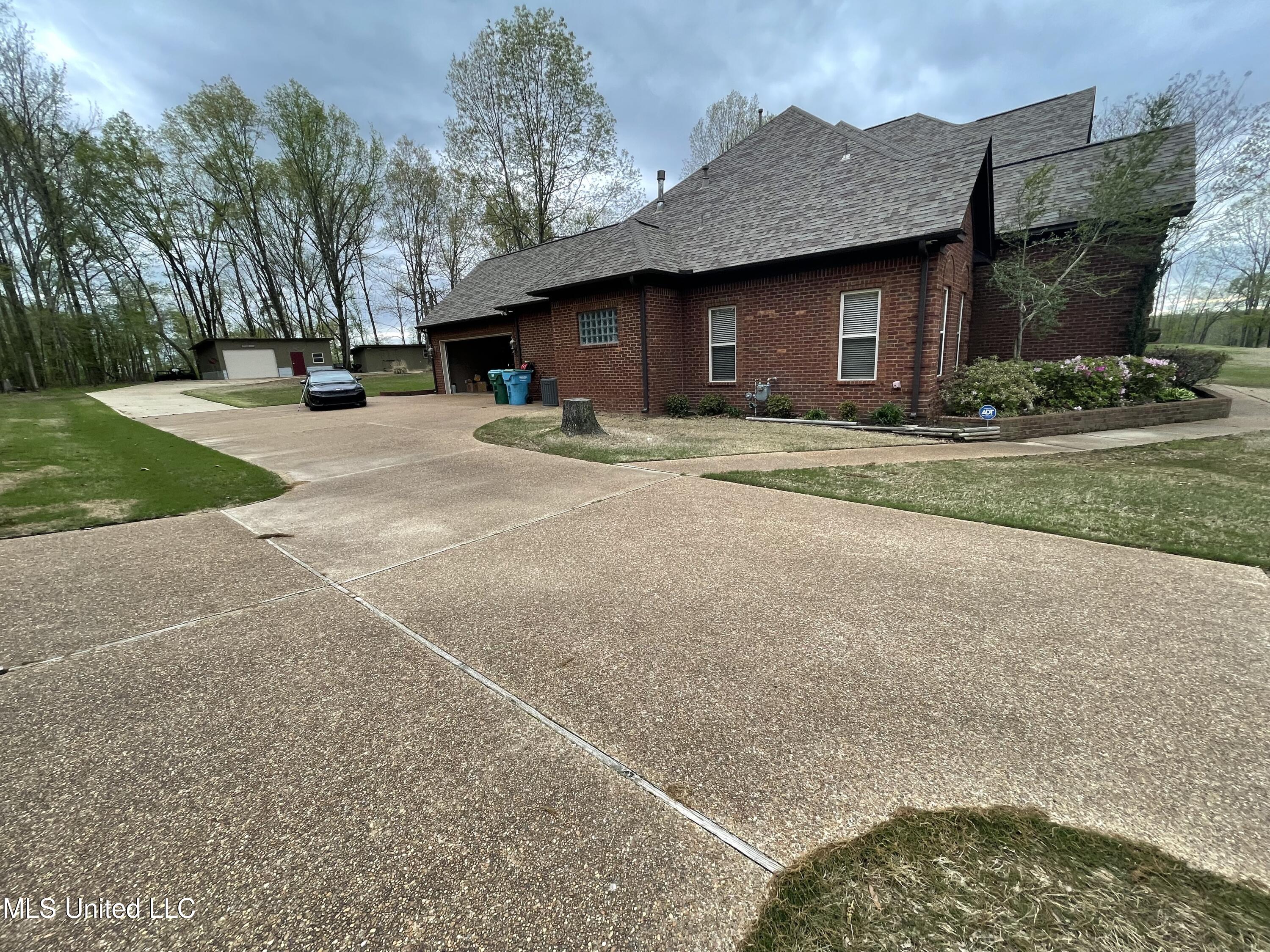 7099 Bethel Road Olive Branch, MS 38654 - Photo 62 of 67 IMG_3990
