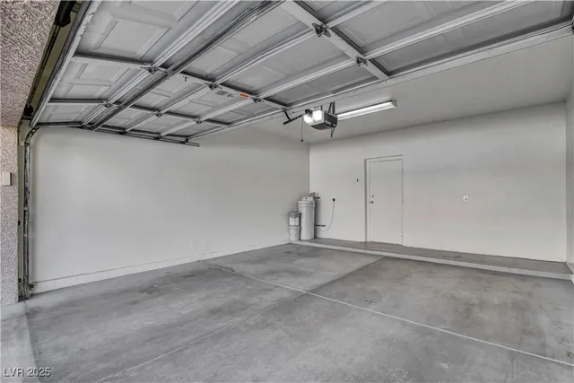 $1,650 | 2052 Jade Creek Street, Unit 203, Las Vegas, NV 89117