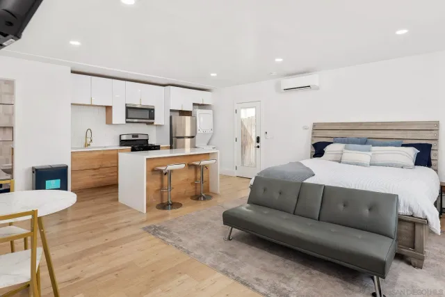 $1,300,000 | 7942-7944 Calico Street, San Diego, CA 92126