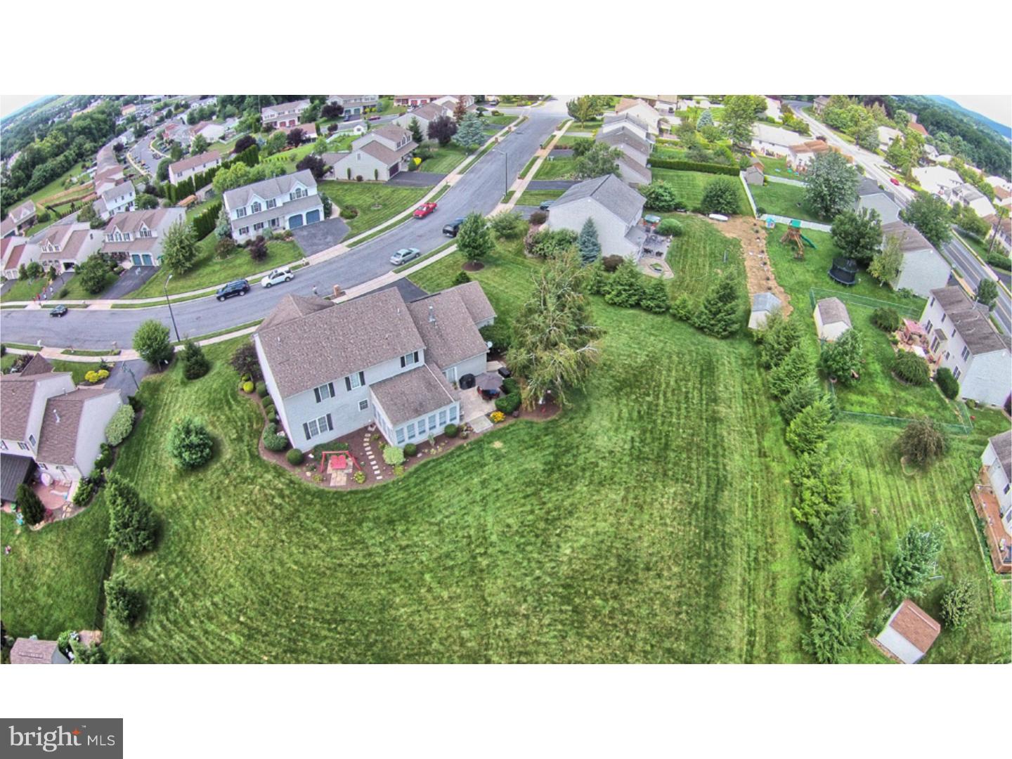 411 Unami Drive Sinking Spring, PA 19608 - Photo 3 of 25 Gallery Image 3