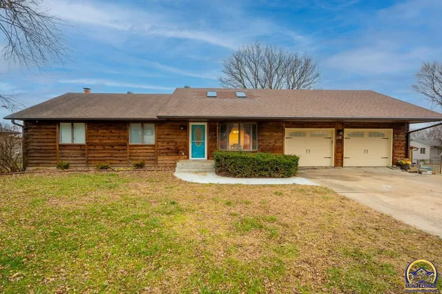 $265,000 | 2146 Southeast 36th Street, Topeka, KS 66605