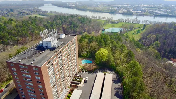 $499,900 | 1414 Continental Drive, Unit 906, Chattanooga, TN 37405