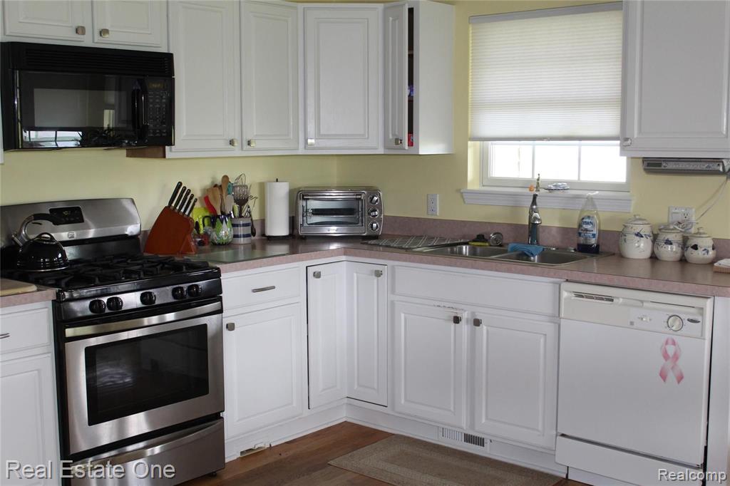 8755 West Mason Road Fowlerville, MI 48836 - Photo 15 of 62 Gallery Image 15