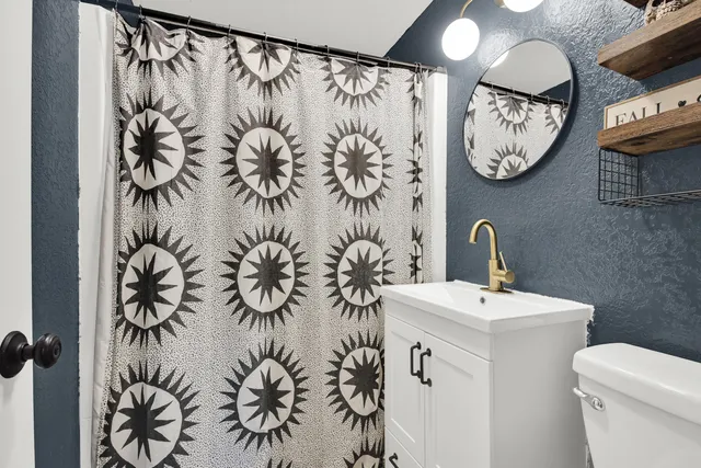 $469,999 | 420 Kettle Moraine Drive North, Slinger, WI 53086