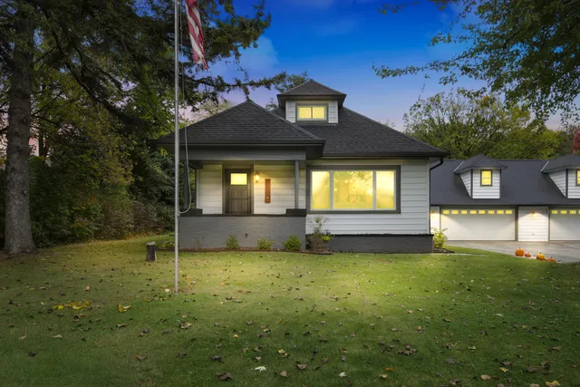 $469,999 | 420 Kettle Moraine Drive North, Slinger, WI 53086