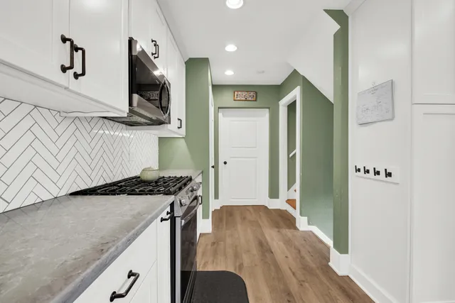 $469,999 | 420 Kettle Moraine Drive North, Slinger, WI 53086