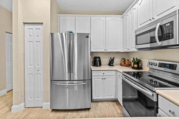 $2,700 | 3043 Grandiflora Drive, Greenacres, FL 33467