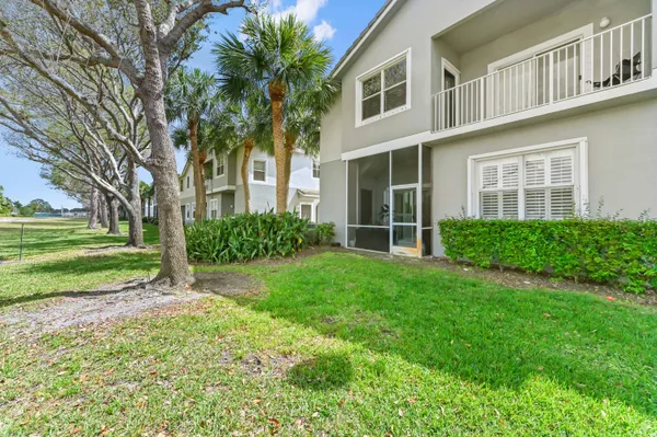$2,700 | 3043 Grandiflora Drive, Greenacres, FL 33467