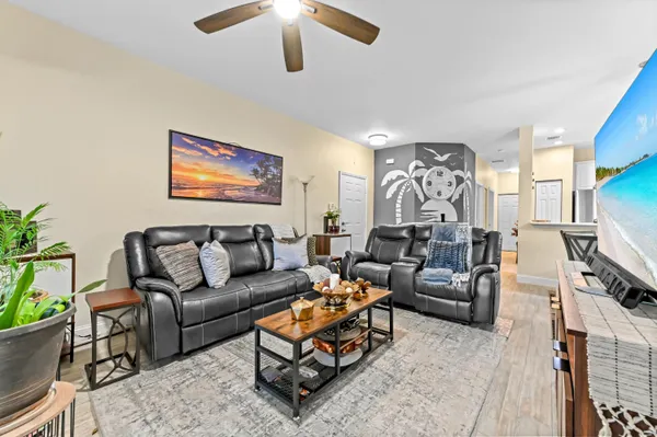 $2,700 | 3043 Grandiflora Drive, Greenacres, FL 33467