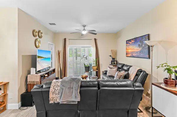 $2,700 | 3043 Grandiflora Drive, Greenacres, FL 33467