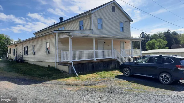 $1,100 | 754 South Main Street, Unit 4, Woodstock, VA 22664