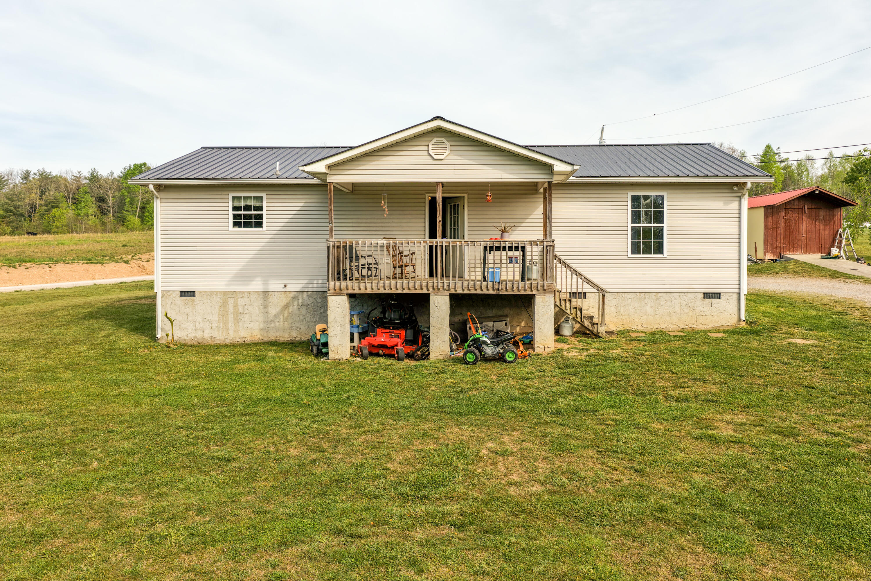 90 Illuminary Firetower Road Spring City, TN 37381 - Photo 3 of 18 SummerCity-56