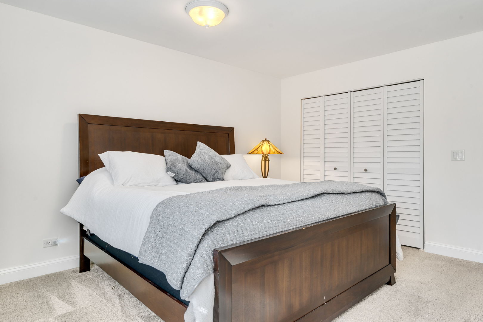321 Carriage Hill Road Naperville, IL 60565 - Photo 17 of 28 Gallery Image 17