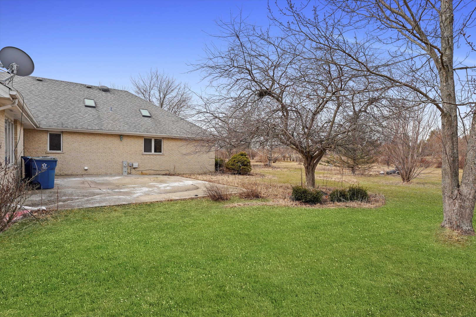 26554 South Winfield Road Monee, IL 60449 - Photo 5 of 31 a view of a house with a yard
