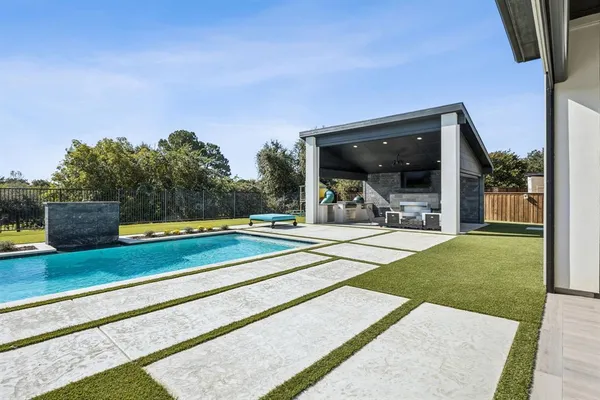 $2,495,000 | 5215 Windsor Lane, Copper Canyon, TX 75077