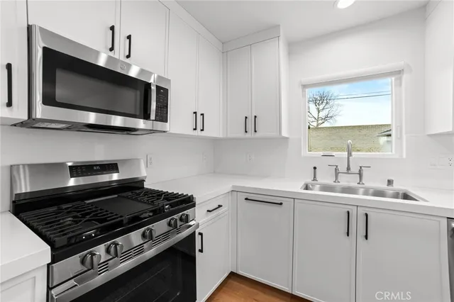 $3,500 | 17180 Ivy Avenue, Fontana, CA 92335