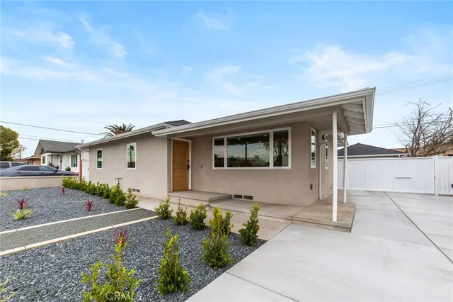 $3,500 | 17180 Ivy Avenue, Fontana, CA 92335