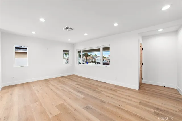 $3,500 | 17180 Ivy Avenue, Fontana, CA 92335