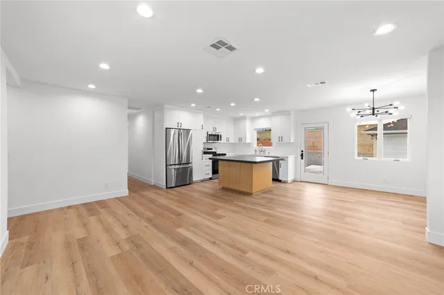 $3,500 | 17180 Ivy Avenue, Fontana, CA 92335