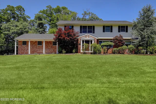 $1,100,000 | 5 Eagle Hill Road, Holmdel, NJ 07733