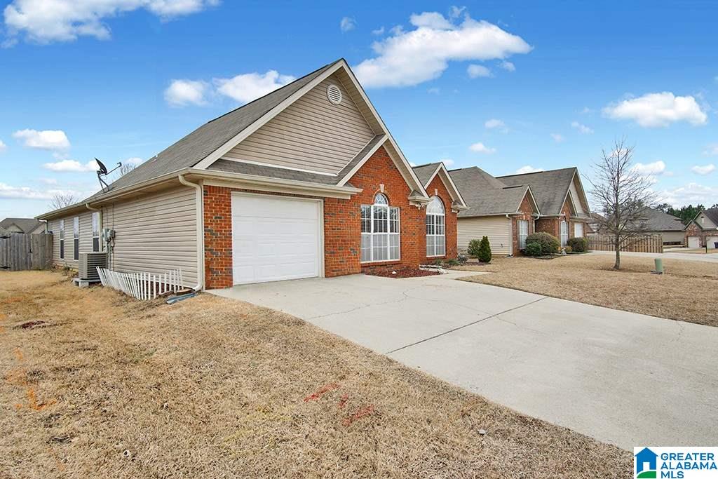 178 Addison Drive Calera, AL 35040 - Photo 2 of 34