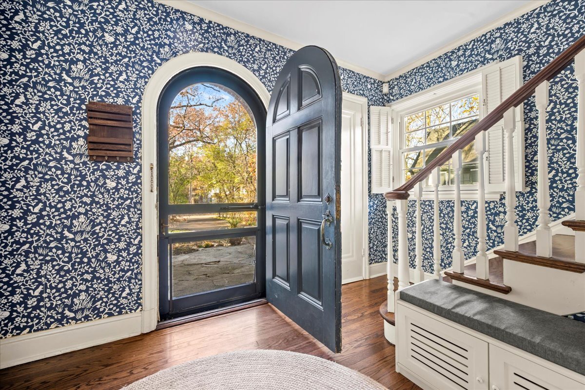 368 Woodland Road Highland Park, IL 60035 - Photo 3 of 29 a view of front door