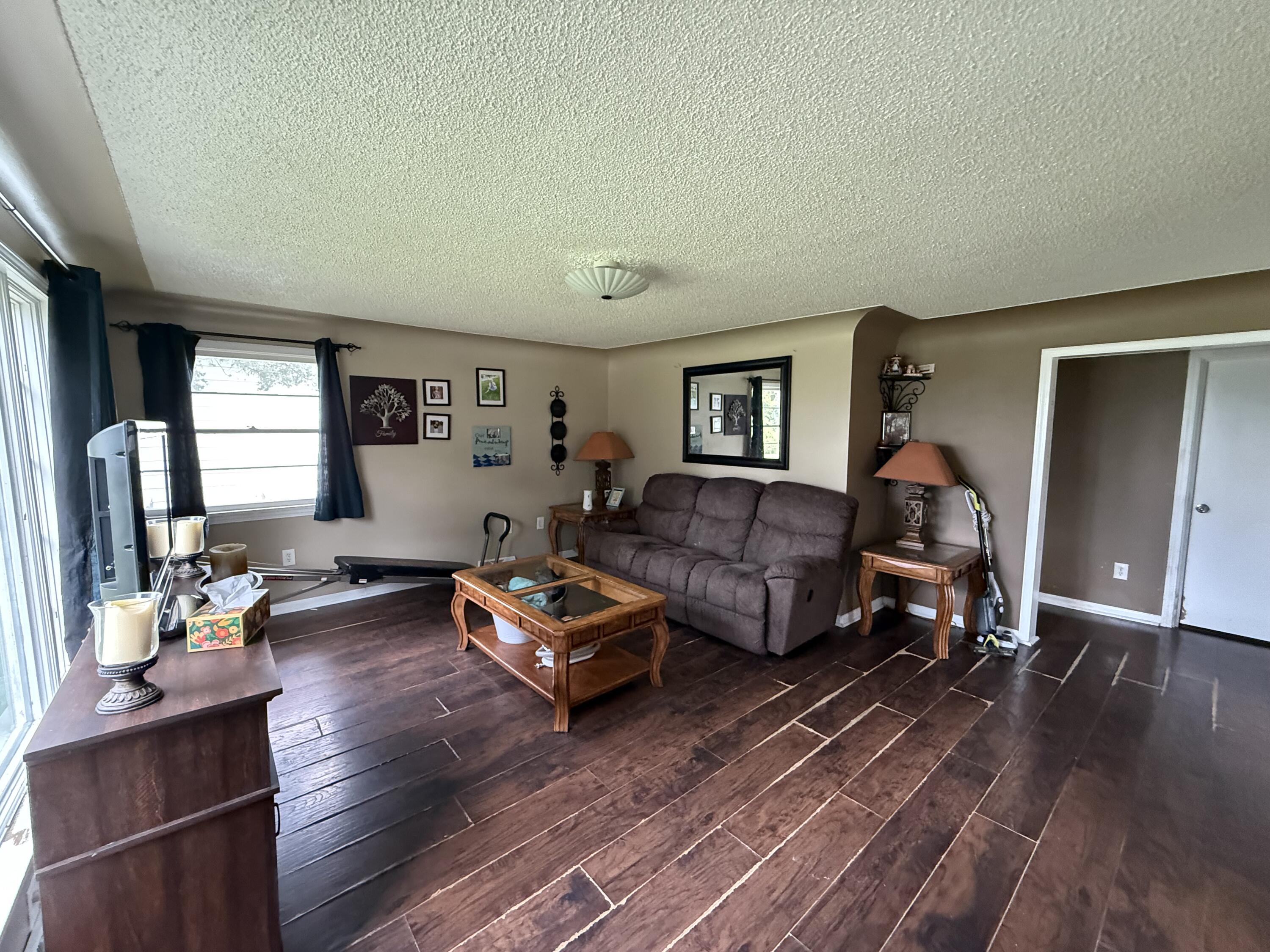 9774 Lansing Road Durand, MI 48429 - Photo 9 of 11 IMG_3588