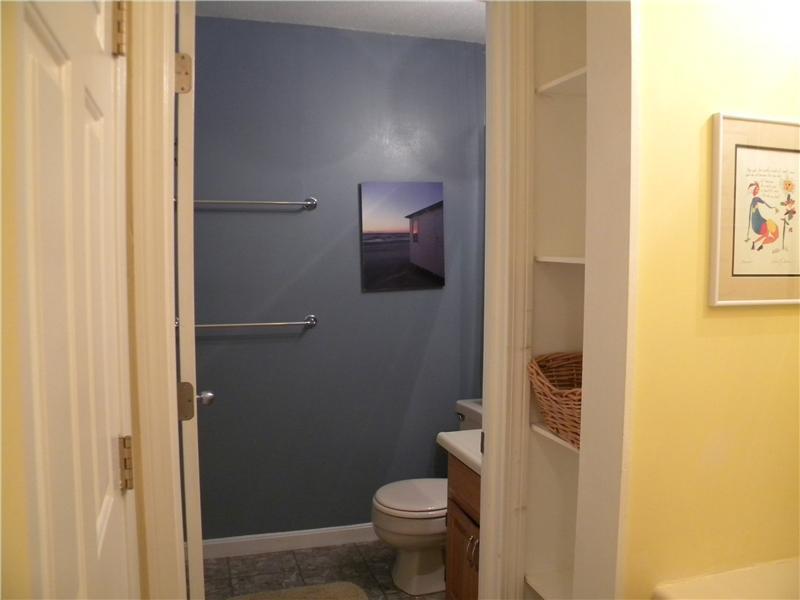 1762 Post Road, Unit 117 Wells, ME 04090 - Photo 10 of 22 Bathroom.