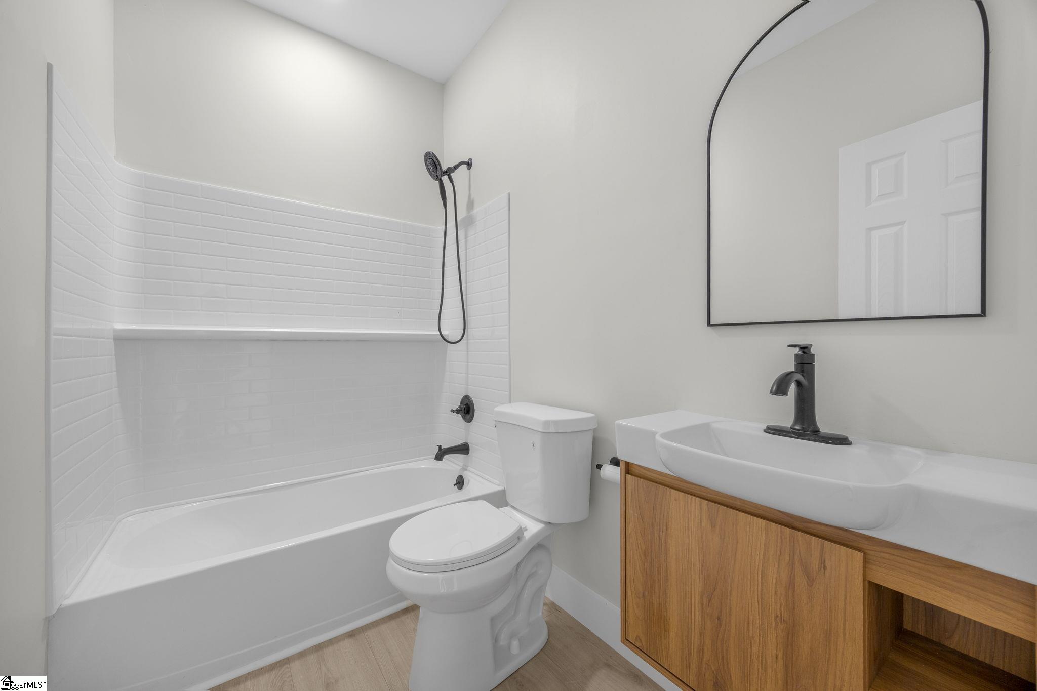 2024 Edwards Lake Road Greer, SC 29651 - Photo 25 of 39