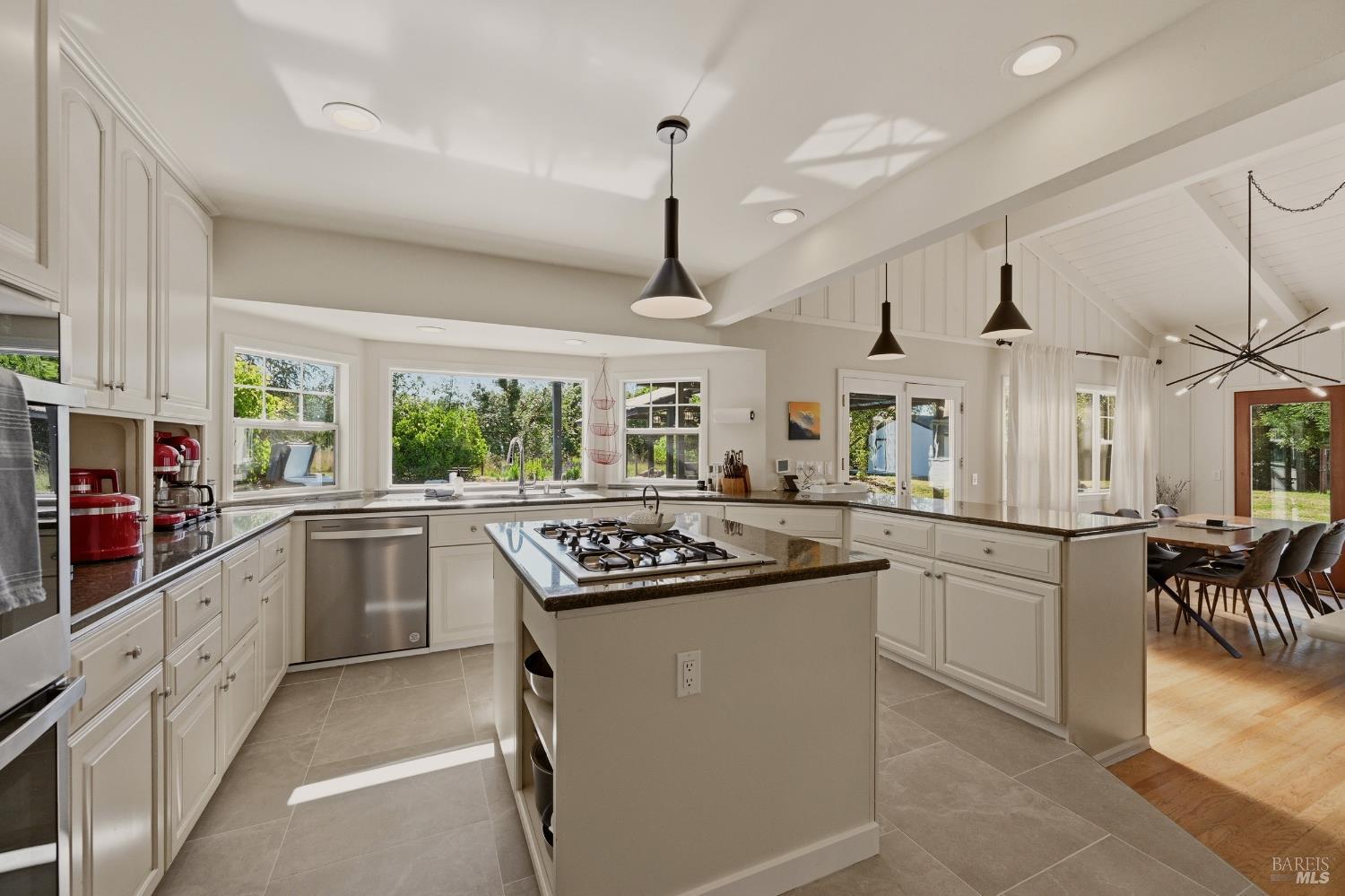 8174 Whited Road Sebastopol, CA 95472 - Photo 18 of 52