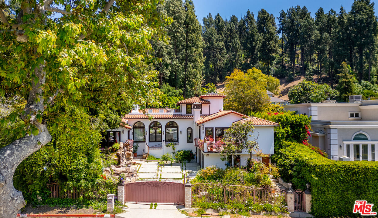 1260 Roscomare Road Los Angeles, CA 90077 - Photo 3 of 75