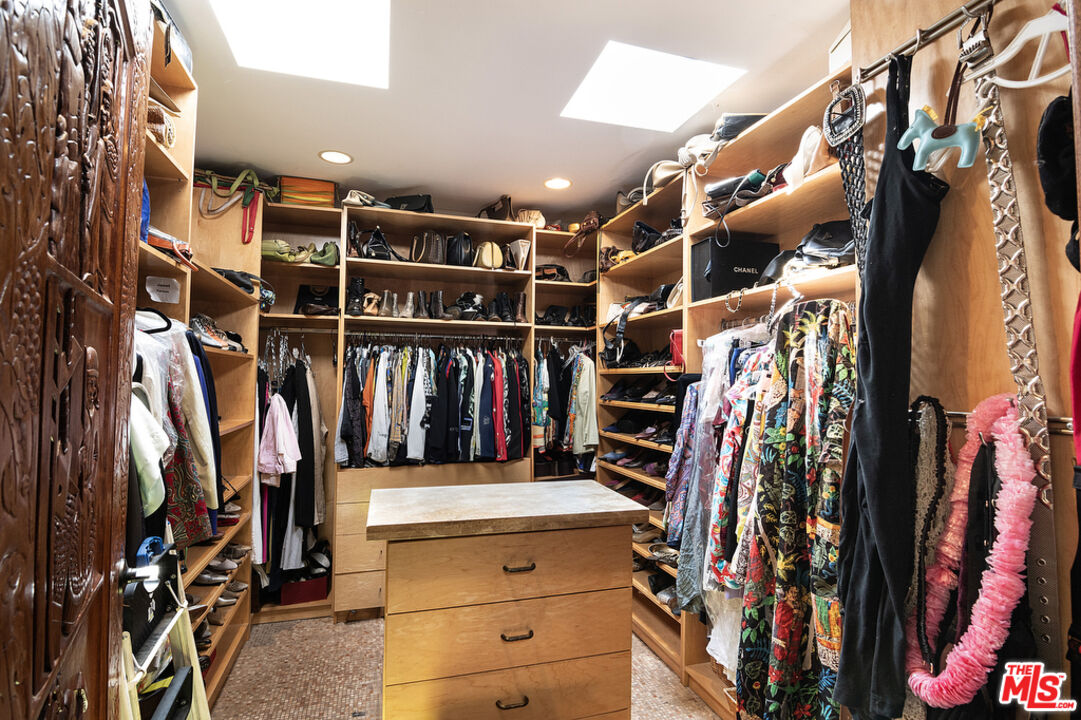 1260 Roscomare Road Los Angeles, CA 90077 - Photo 38 of 75