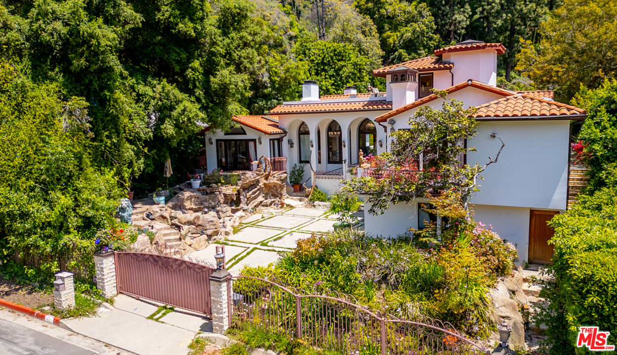 1260 Roscomare Road Los Angeles, CA 90077 - Photo 5 of 75
