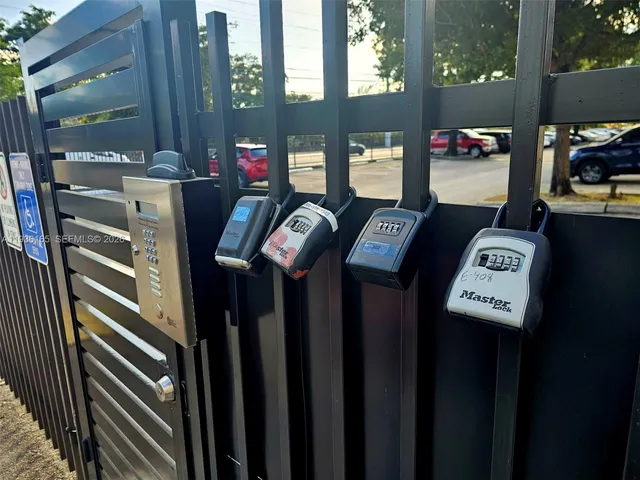 $2,250 | 5501 Northwest 7th Street, Unit E302, Miami, FL 33126