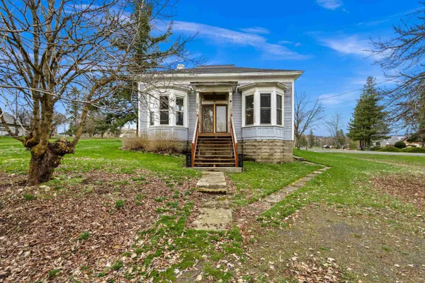 $300,000 | 203 Chestnut Street, Farmington, WA 99128