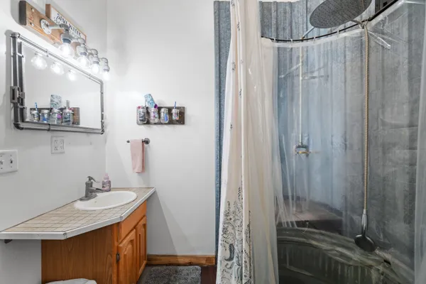 $300,000 | 203 Chestnut Street, Farmington, WA 99128