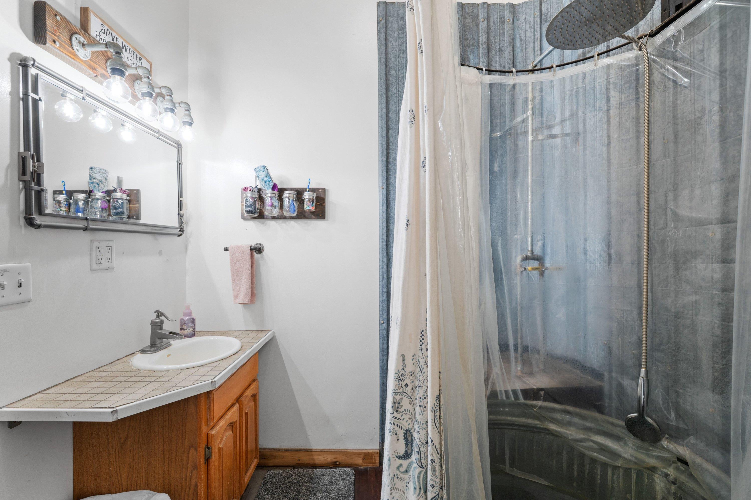 203 Chestnut Street Farmington, WA 99128 - Photo 20 of 43