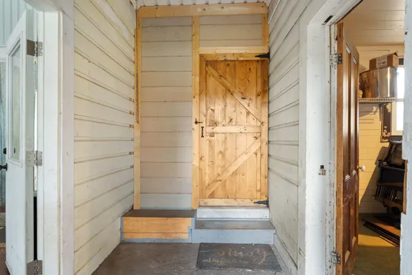 $300,000 | 203 Chestnut Street, Farmington, WA 99128