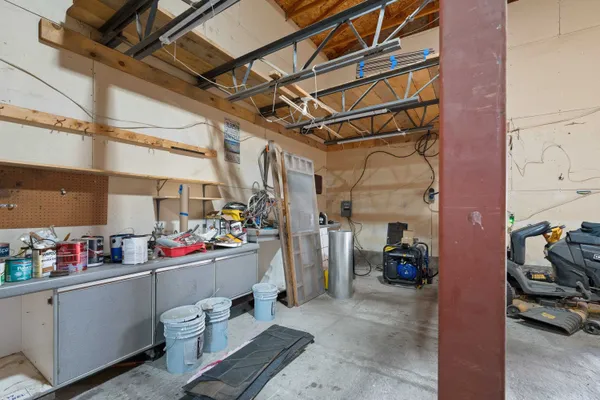 $300,000 | 203 Chestnut Street, Farmington, WA 99128