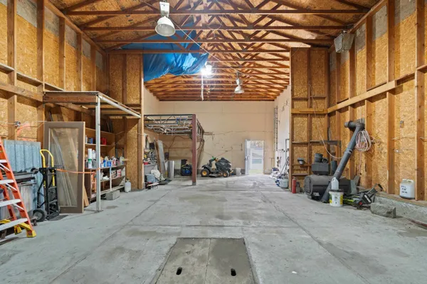 $300,000 | 203 Chestnut Street, Farmington, WA 99128